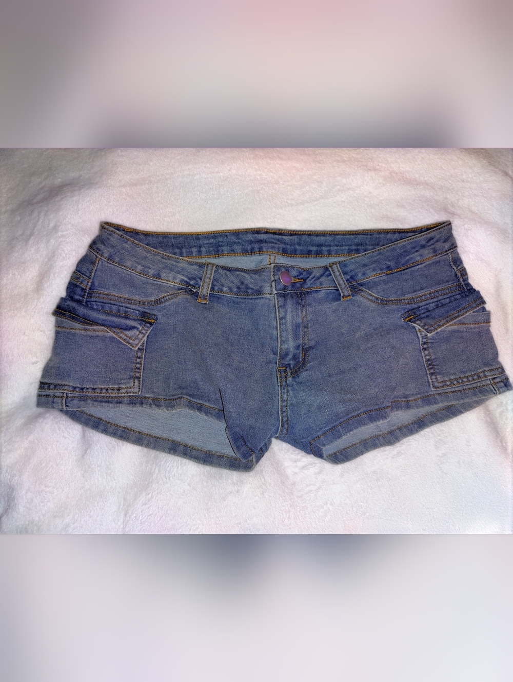 SHEIN Blue Denim Low-Rise Cargo Pocket Shorts